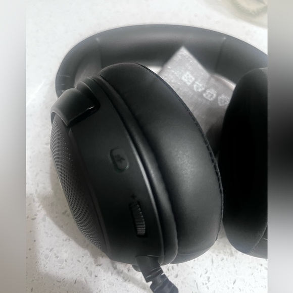 PlayStation Headset - Picture 3 of 5